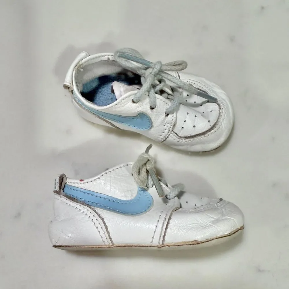 Vintage 1980's UNC Nike Baby Shoes